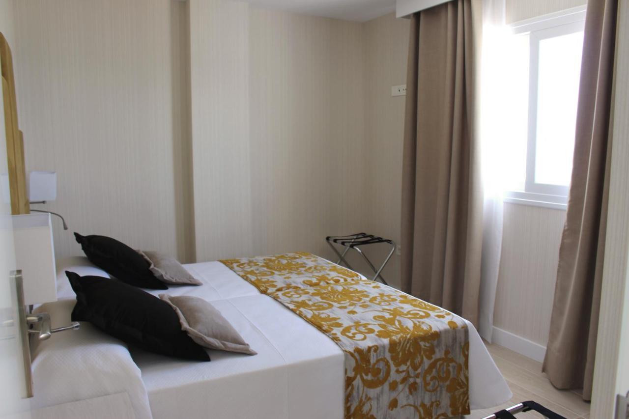 Apartamentos Casa Florido 토레몰리노스 외부 사진